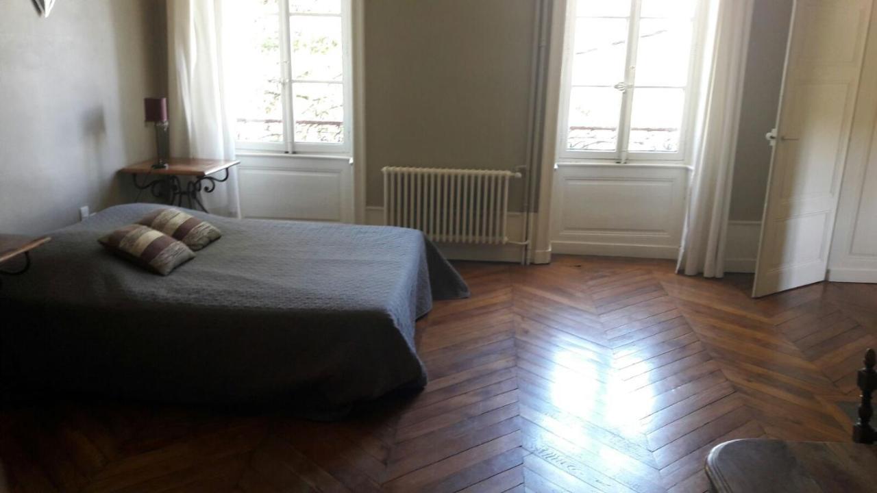 Chambres Et Table L' Echappee Bouvesse-Quirieu Bagian luar foto